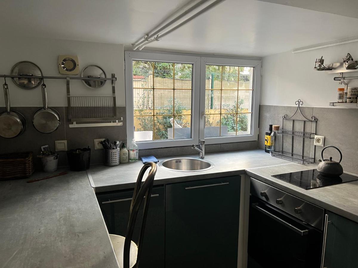 شقة Petit Studio De La Maison Du Bonheur - Rez De Jardin فيليرز سور مارن المظهر الخارجي الصورة